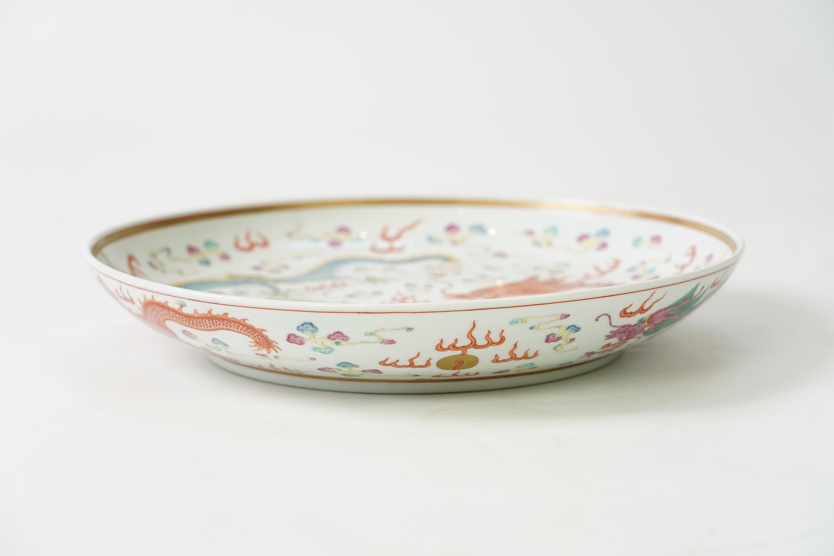 A Chinese enamelled porcelain 'dragon' dish